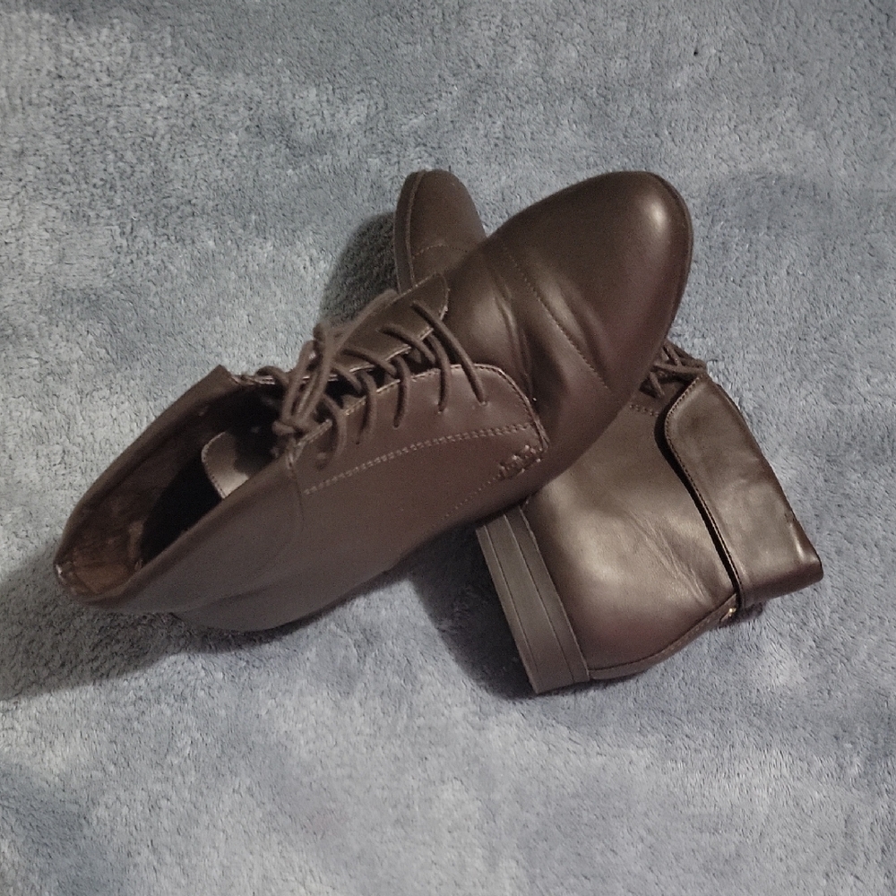 Gloria Vanderbilt Men's Dark Brown Chukka Boots